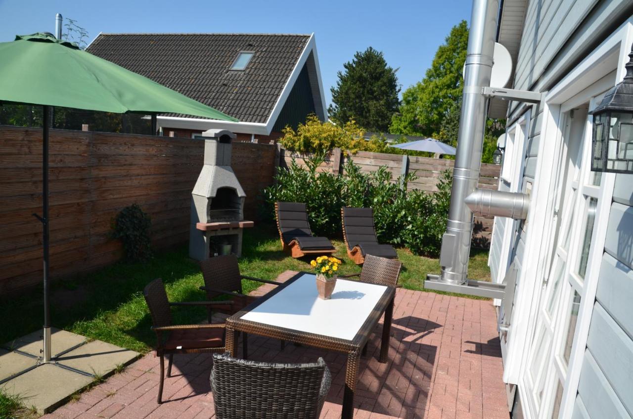 Ferienhauser Lensterstrand Exterior photo